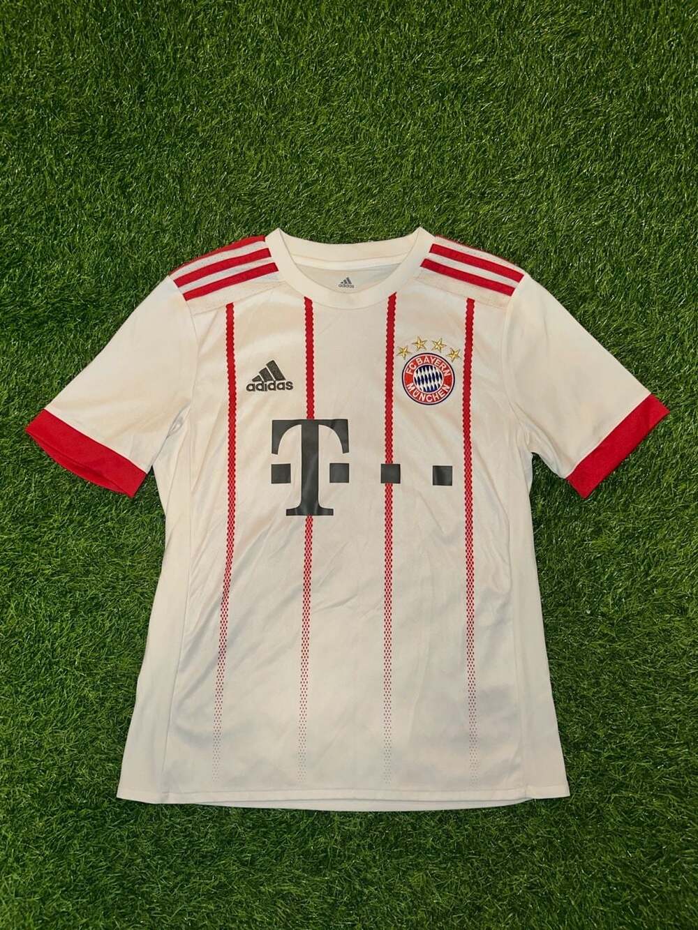 Adidas Bayern Munich Third Jersey Size L 13-14Y White Red